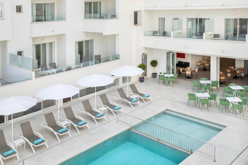 Aparthotel Marina Drach  image 2