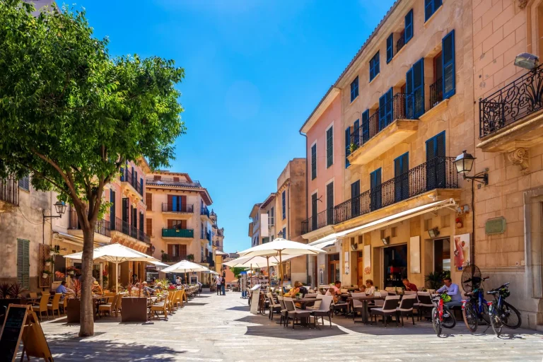 Den historiske bydel i Alcúdia, Mallorca